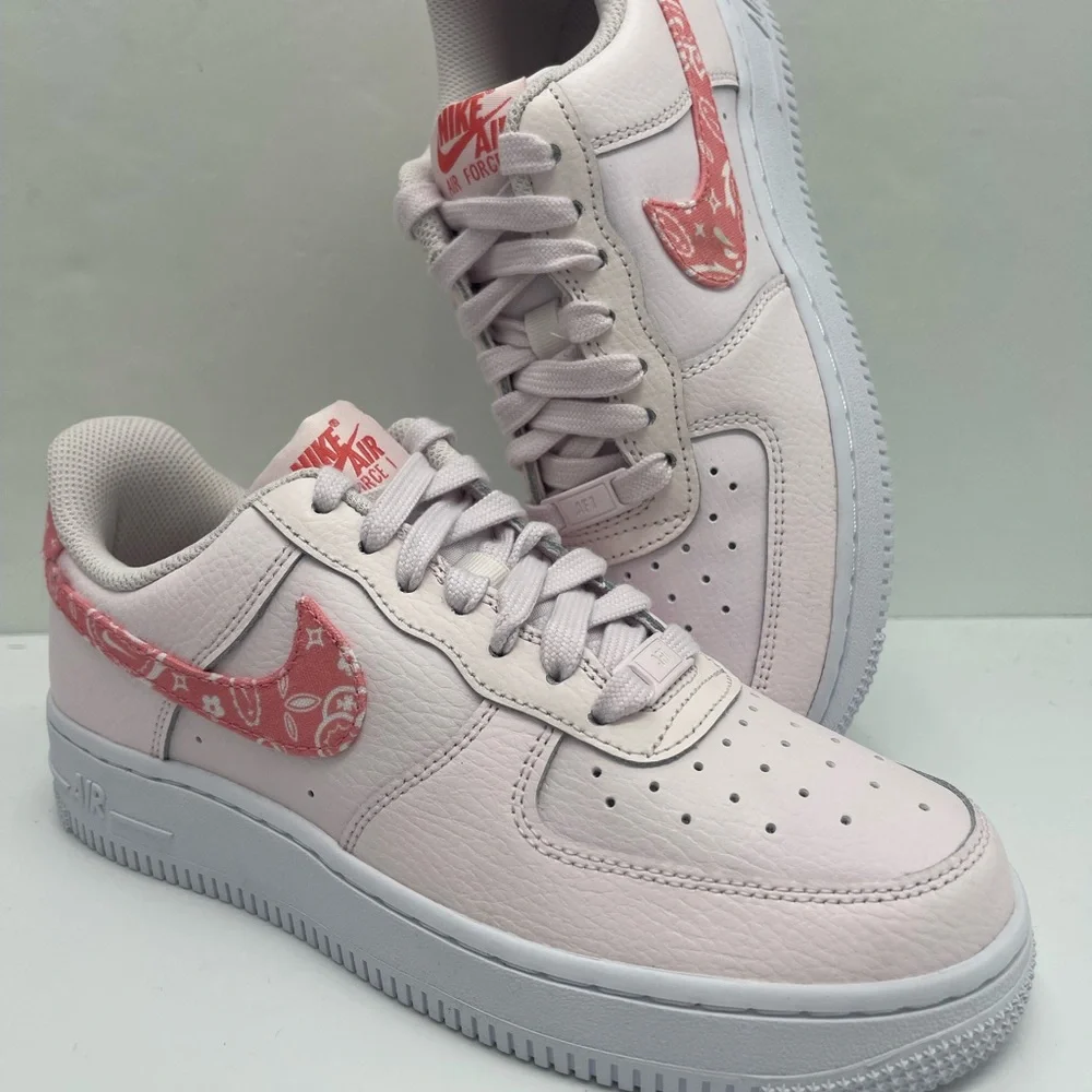 stylish nike